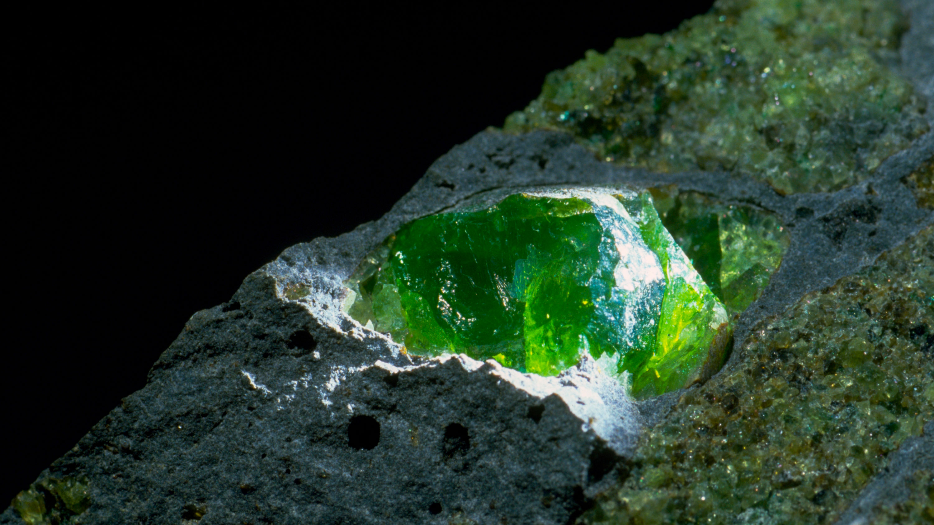 forsterite set in basalt